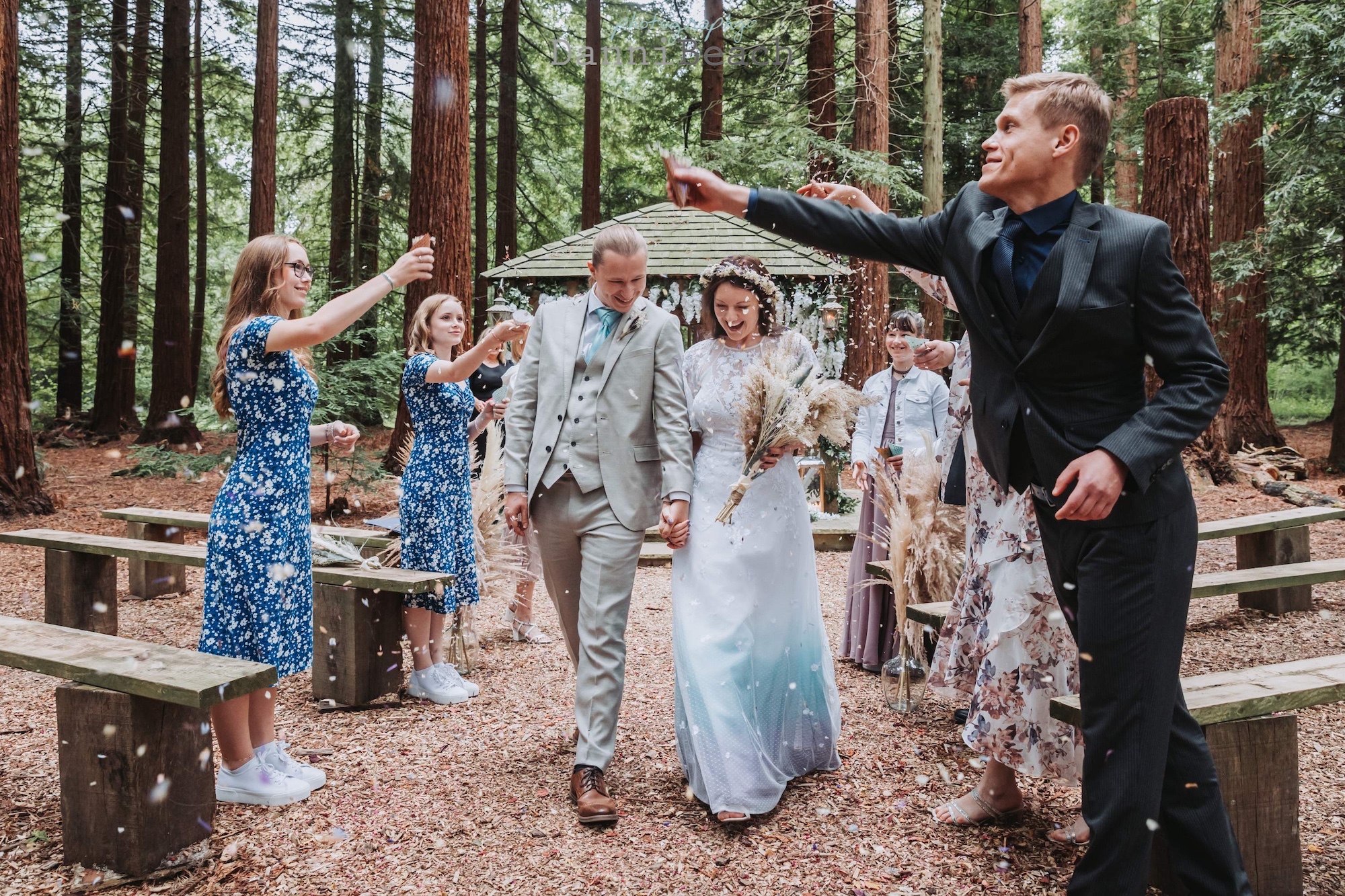Two Woods estate with confetti moment