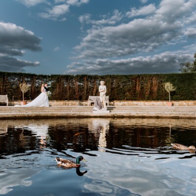 hever castle wedding photo